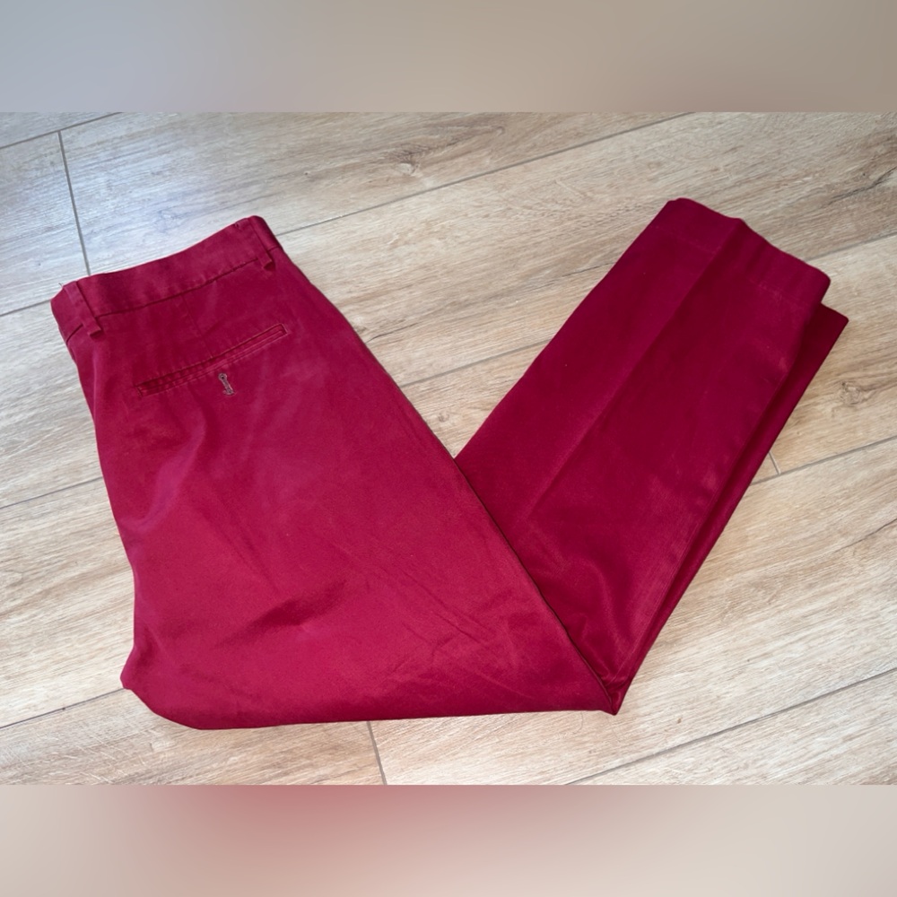 Mint Express Photographer Pants Red Size 32x30 Burgundy Flat Frnt Great